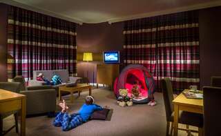 Отель Clayton Hotel & Leisure Club Sligo Слайго Семейный люкс (для 2 взрослых и 3 детей)-2